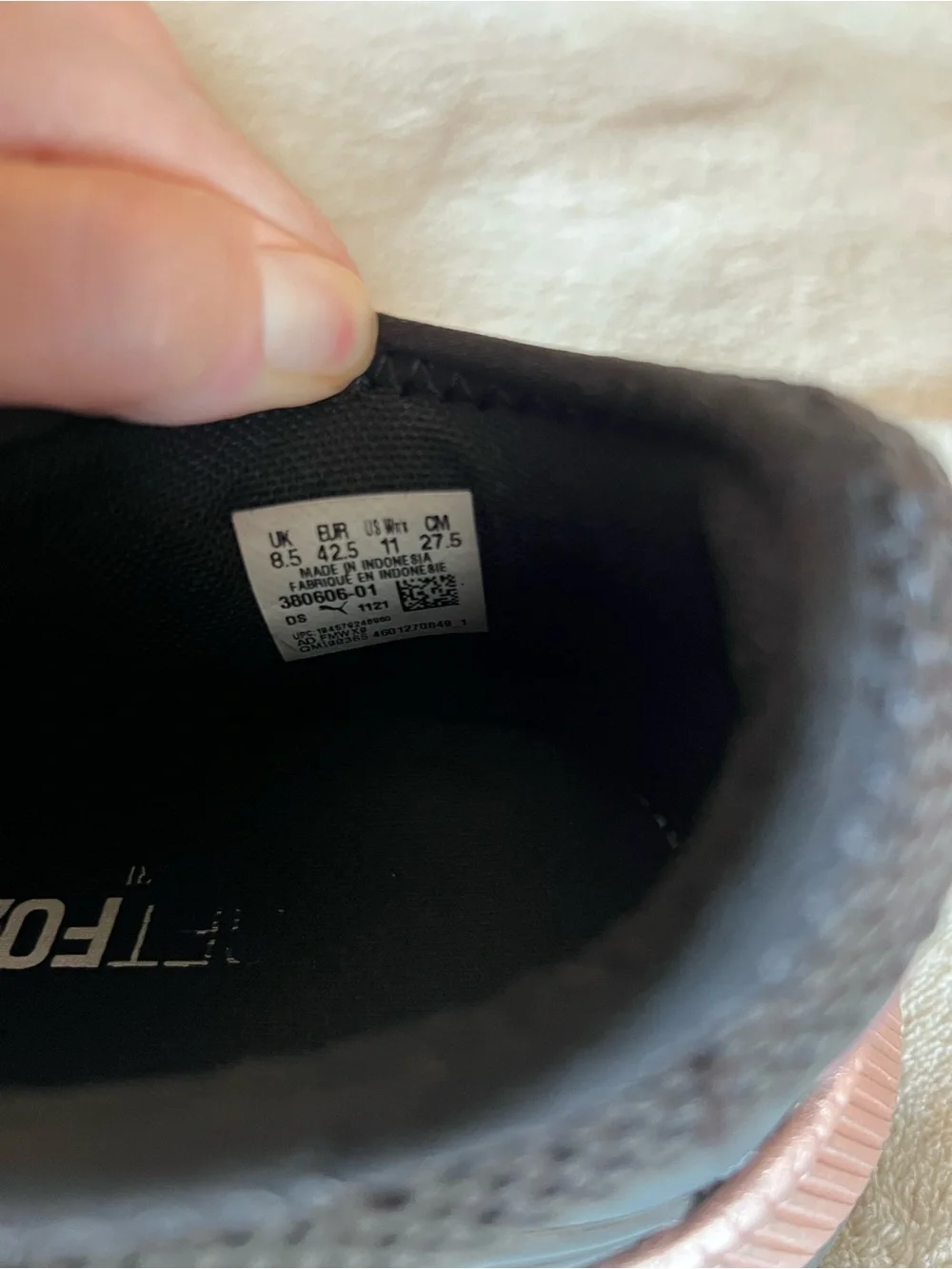 Puma lightweight athletic